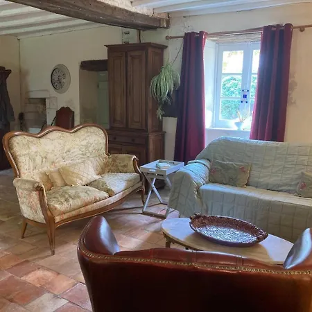 3bedrooms-sleeps6-wifi-fireplace * Ceaux-en-Loudun