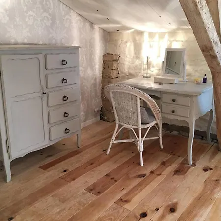 3bedrooms-sleeps6-wifi-fireplace Дом отдыха Ceaux-en-Loudun
