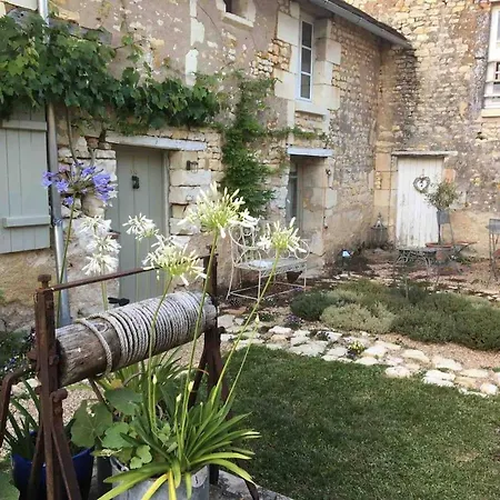 3bedrooms-sleeps6-wifi-fireplace