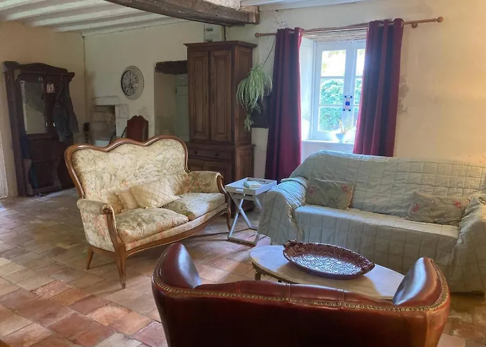 3bedrooms-sleeps6-wifi-fireplace * Ceaux-en-Loudun
