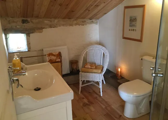 3bedrooms-sleeps6-wifi-fireplace Holiday home
