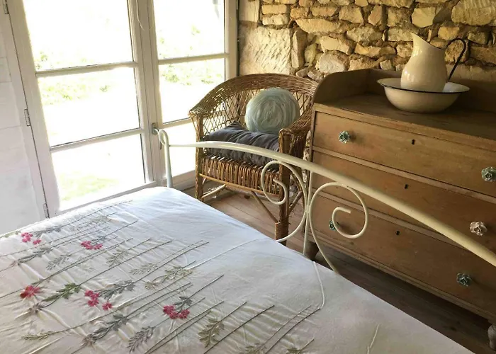 3bedrooms-sleeps6-wifi-fireplace Holiday home