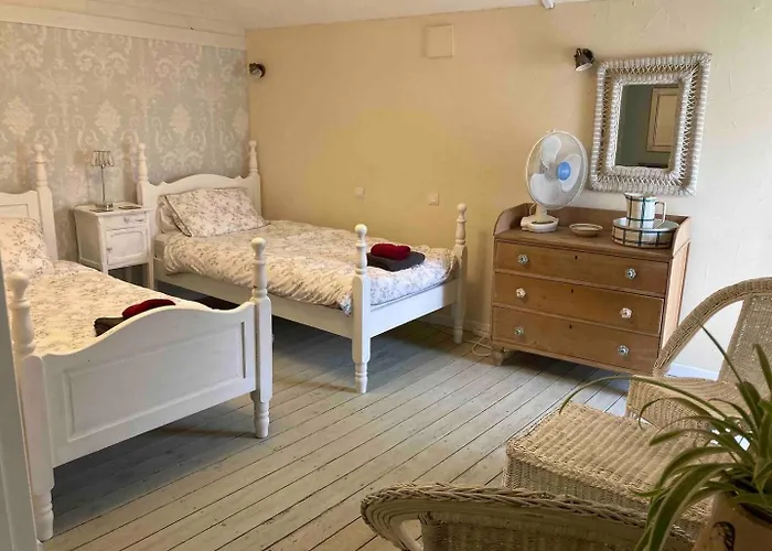 Holiday home 3bedrooms-sleeps6-wifi-fireplace Ceaux-en-Loudun